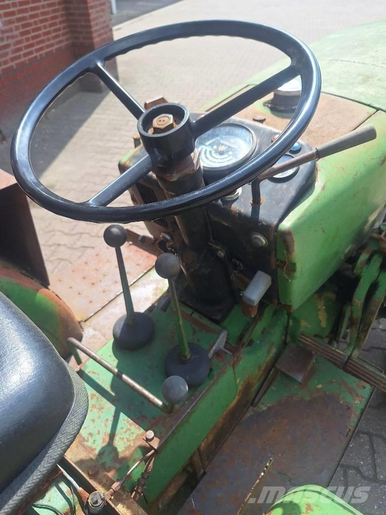 John Deere 1020 曳引機