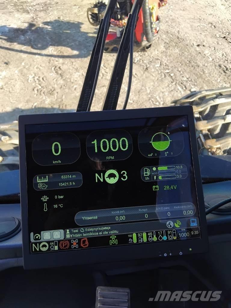 Komatsu 901XC 收穫機