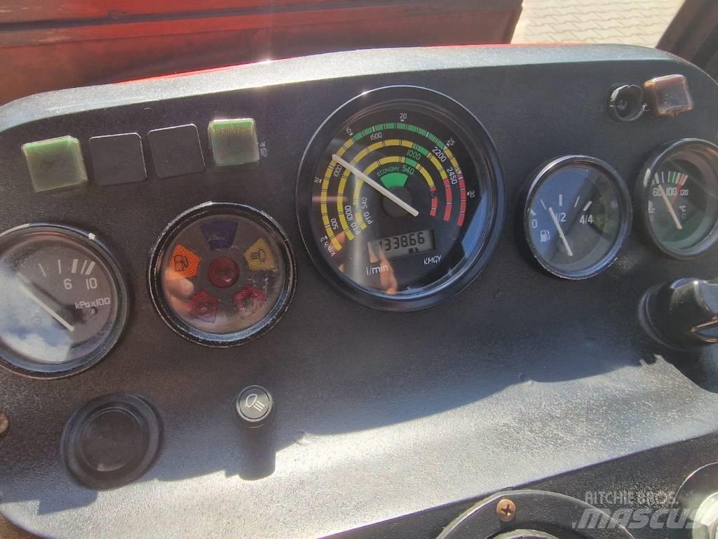 Zetor 7211 曳引機