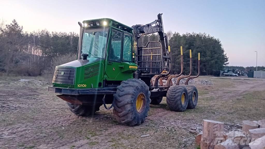 John Deere 1010D 集運機
