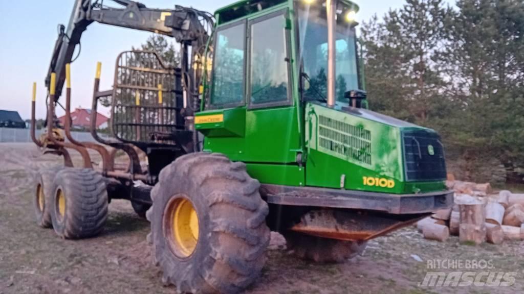John Deere 1010D 集運機