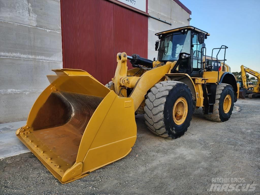 CAT 972 M 輪胎式裝載機