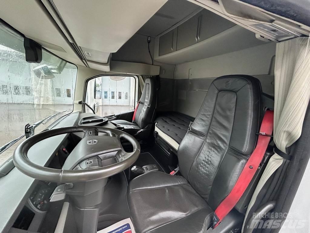 Volvo FH Flakbil 平板式/側卸式卡車
