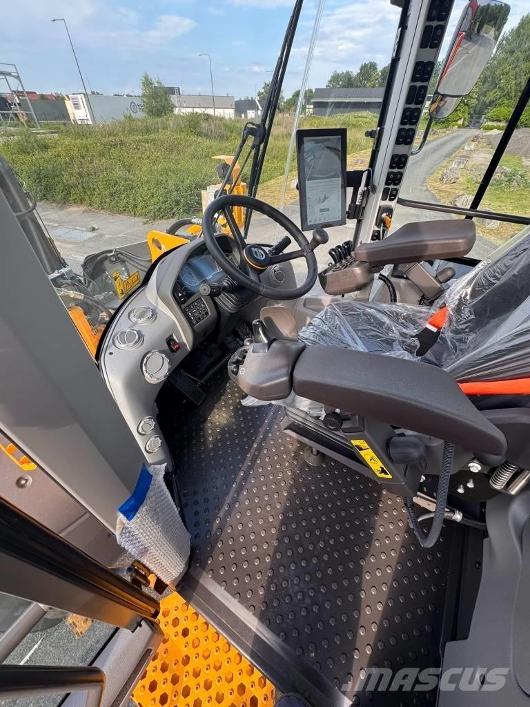 Volvo L 120 H2 輪胎式裝載機
