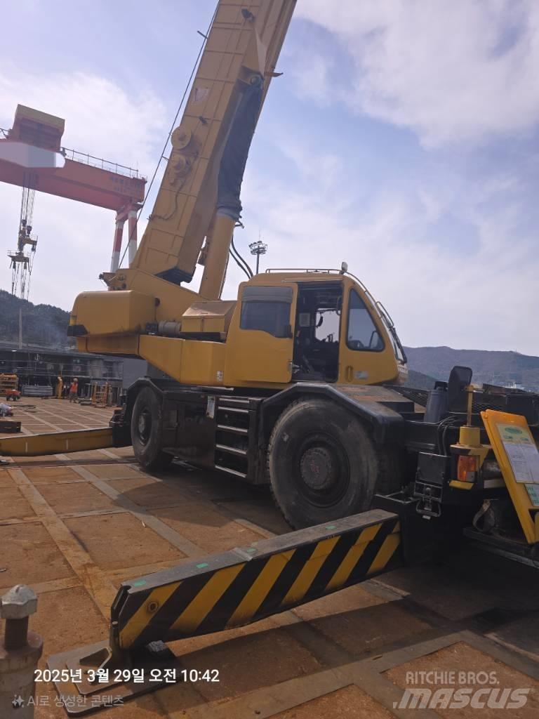 Kobelco RK 450 越野起重機