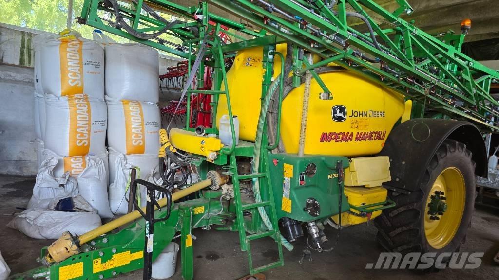 John Deere M 740 i 牽引式噴霧機