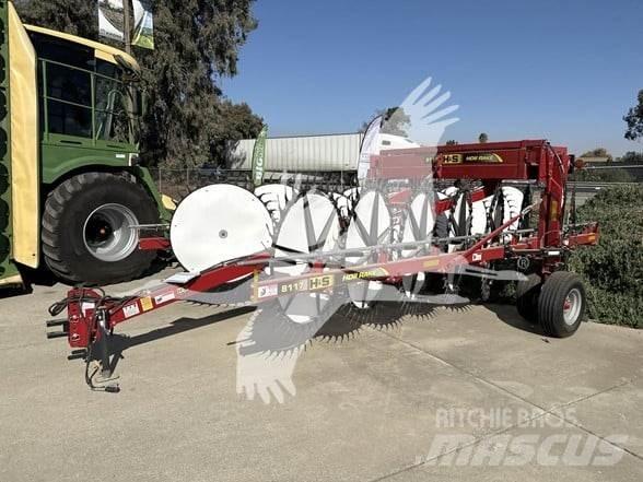 H&S 8117 耙與翻草機