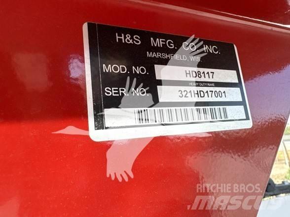 H&S 8117 耙與翻草機