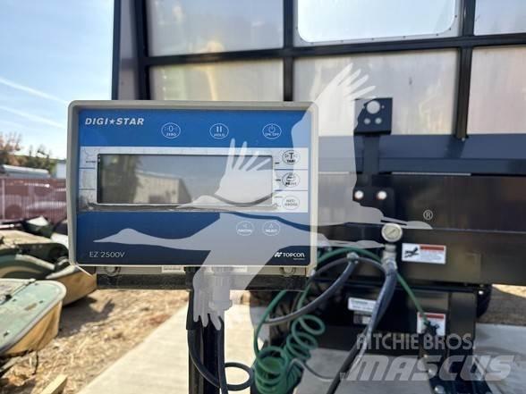 H&S BD 1126 青飼料搬運車