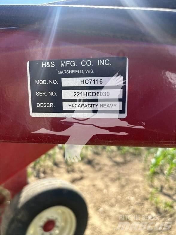 H&S HC7116 耙與翻草機