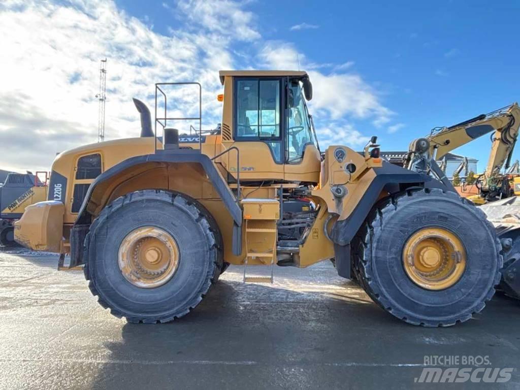 Volvo L 220 G 輪胎式裝載機