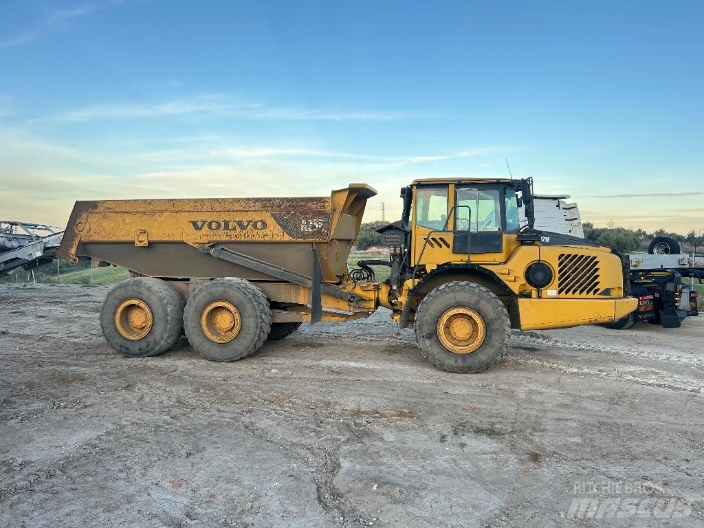 Volvo A 25 E 鉸接式起吊車