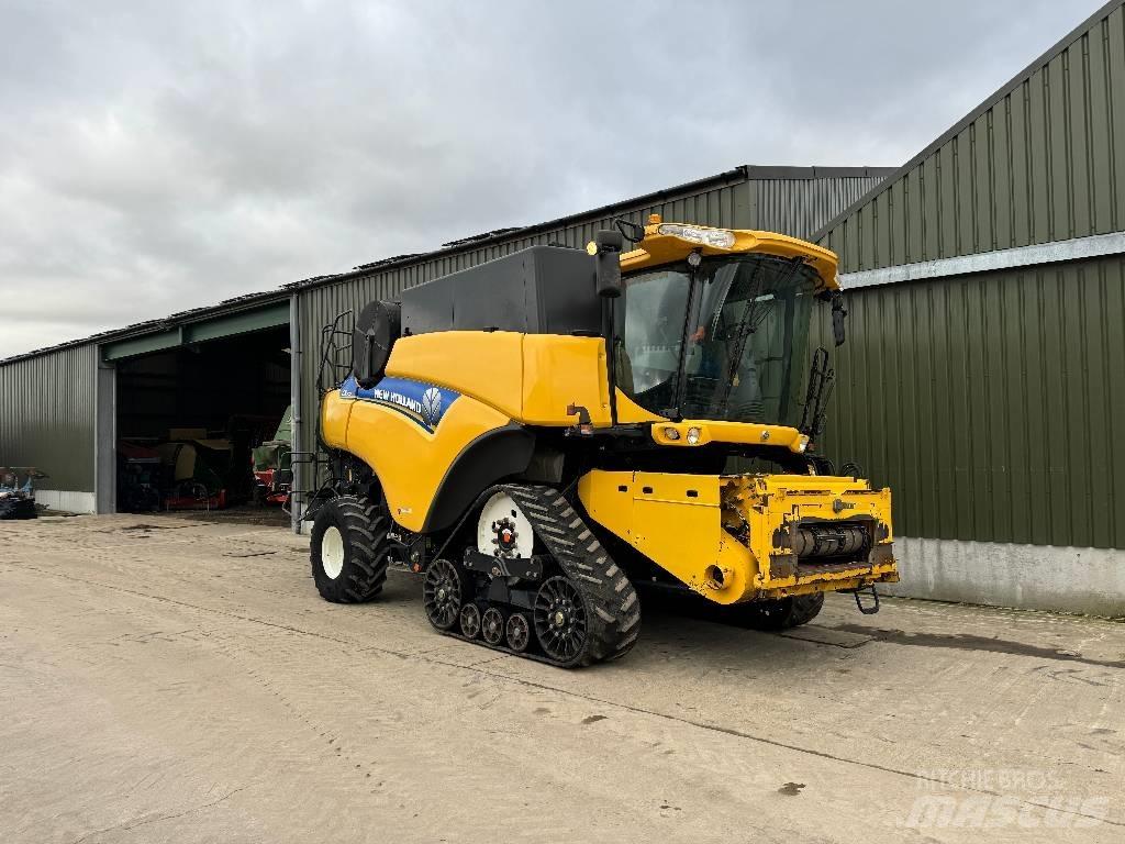 New Holland CR 9090 聯合收穫機