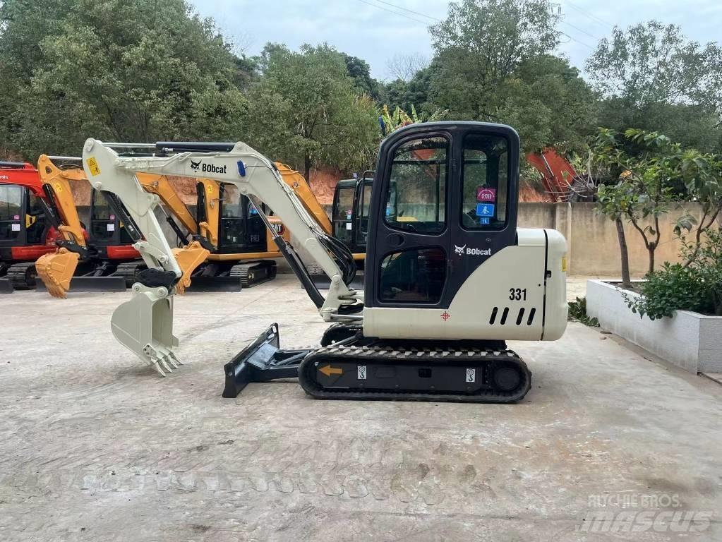 Bobcat 331 小型挖土機/掘鑿機<7t(小型挖掘機)