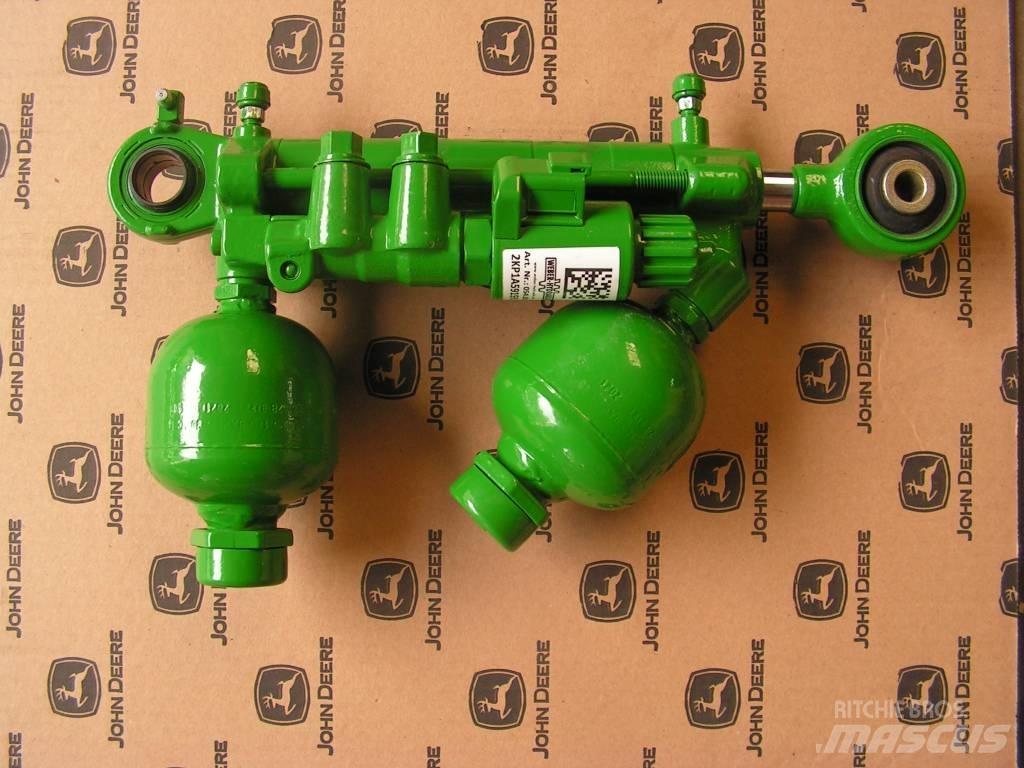 John Deere 6150 R 駕駛室與內部