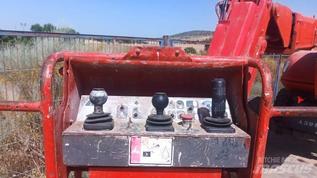 Manitou 180 ATJ 曲臂高空作業車