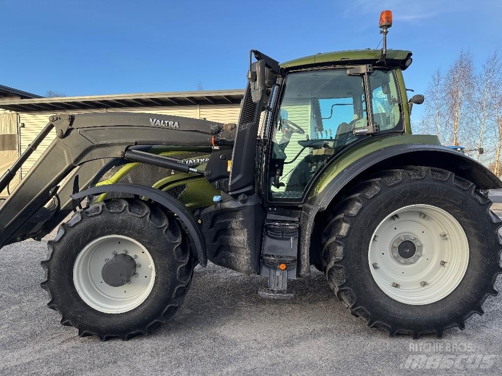 Valtra T174 EA 曳引機