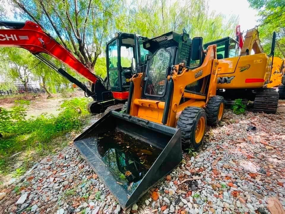 CASE 465 HD 滑移轉向裝載機