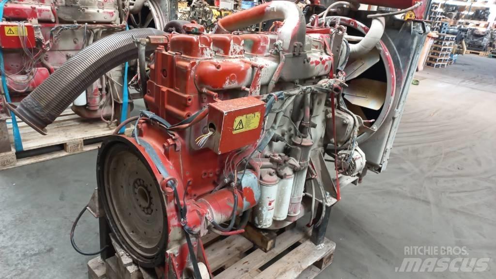 Volvo TD121G 引擎/發動機