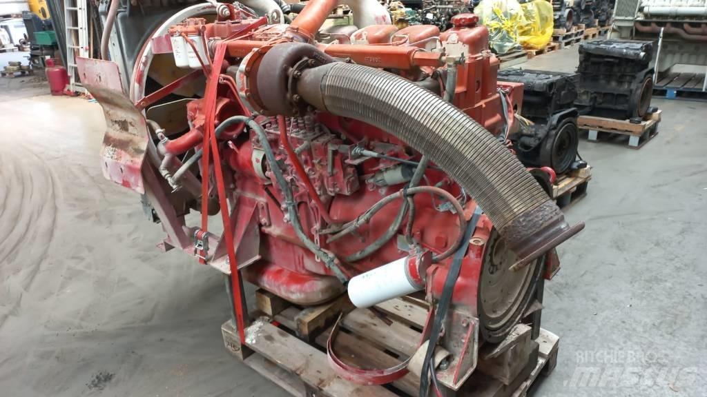 Volvo TD121G 引擎/發動機