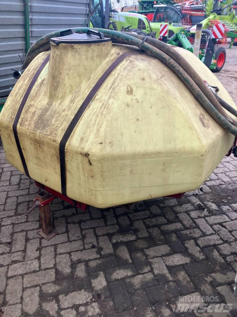 Hardi Opbouw spuit 承載式噴霧機