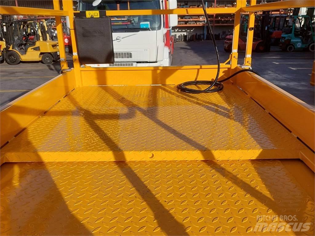 Haulotte C12DX 剪式升降機