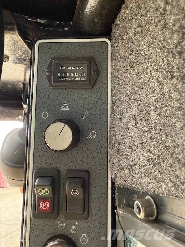 Gehl 1640 滑移轉向裝載機
