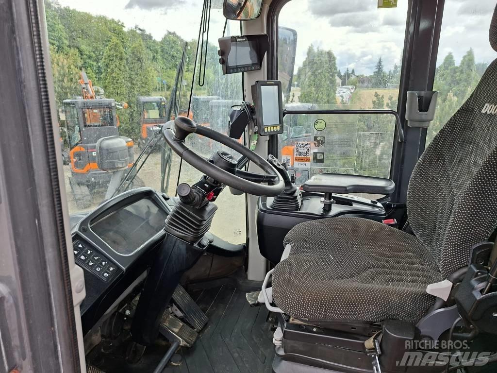 Doosan DL 420-5 輪胎式裝載機