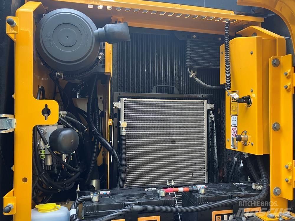 JCB JS145W 旋轉式挖土機/掘鑿機/挖掘機