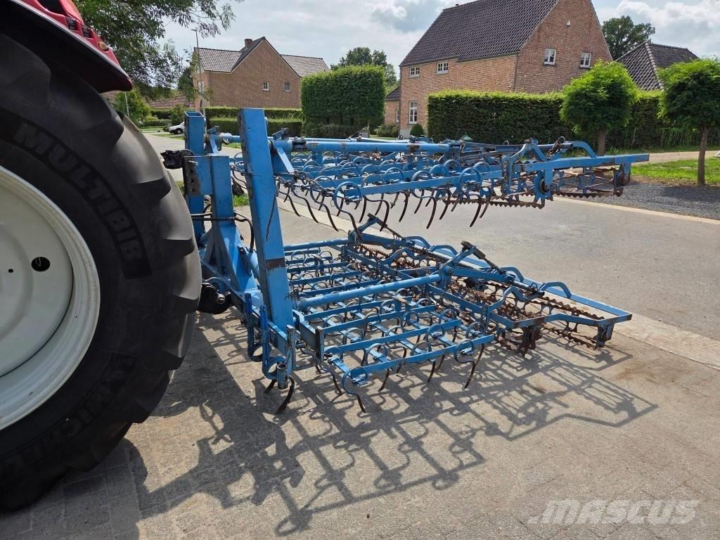Lemken Koralle 4/560 中耕管理機