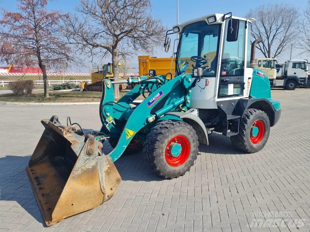 Liebherr L 506 輪胎式裝載機
