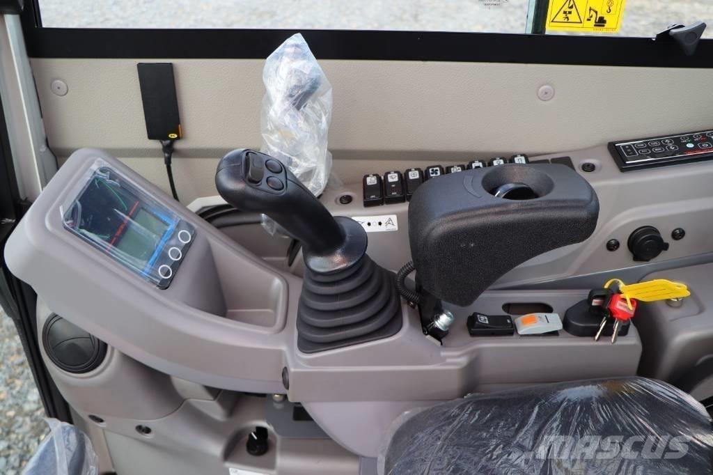 Takeuchi TB325R 小型挖土機/掘鑿機<7t(小型挖掘機)
