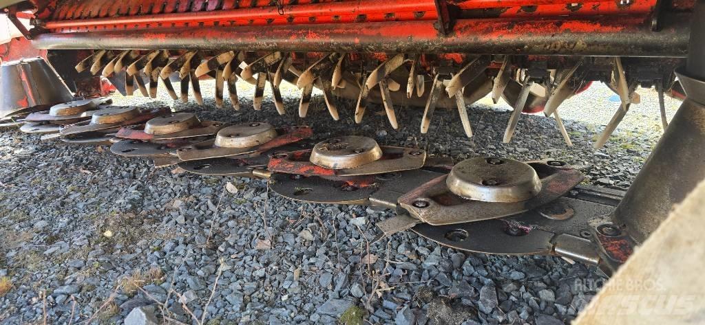 Kuhn FC 313 割草調節裝置