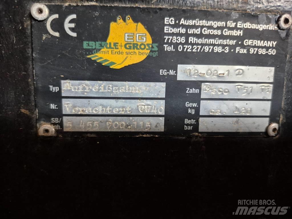 CAT CW 40 鬆土機