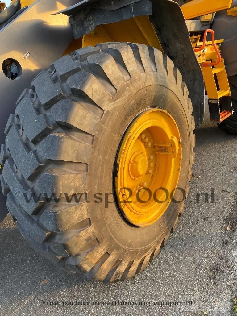 Volvo L 120 H 輪胎式裝載機