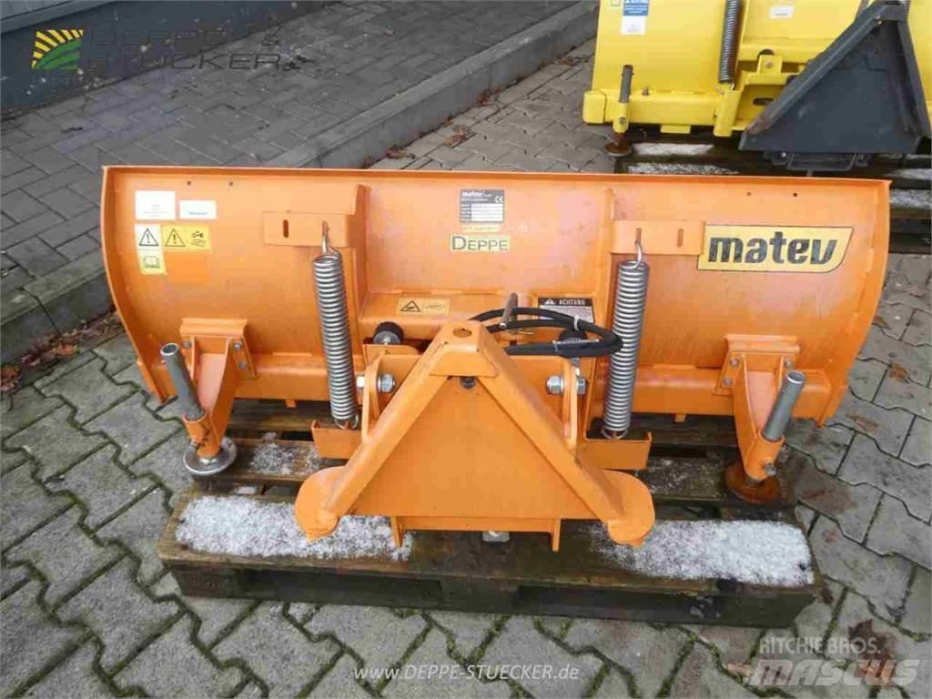 Matev SRM-FB 140 刮雪板和犁