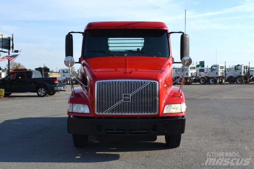 Volvo VNM 42 T200 曳引機組件