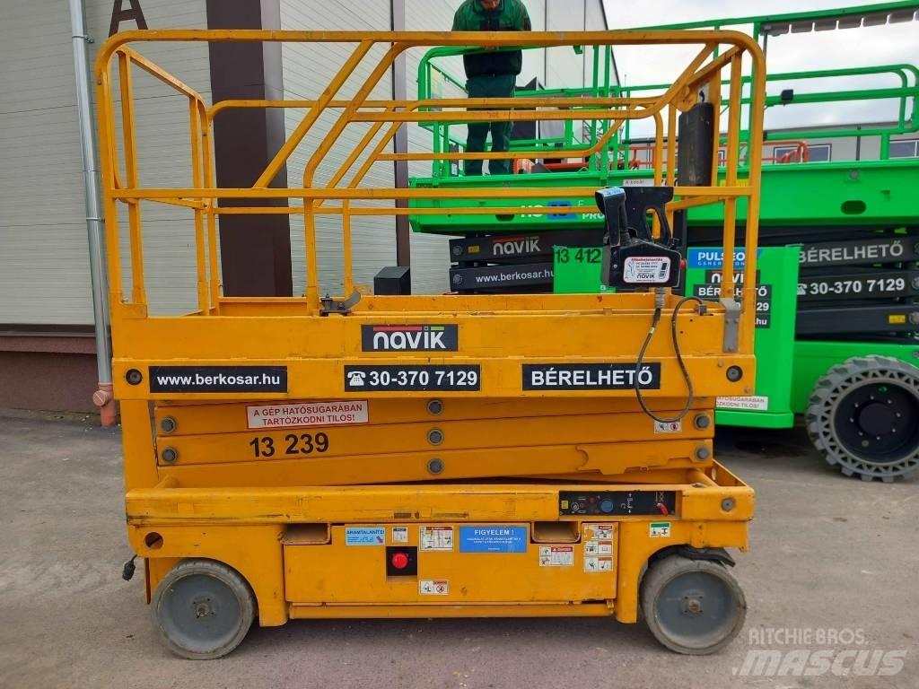 Haulotte Compact 10 剪式升降機