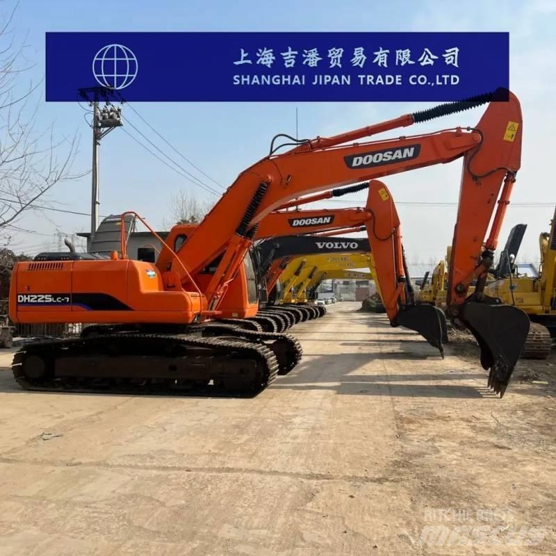 Doosan DH 225 LC-7 履帶式 挖土機/掘鑿機/挖掘機