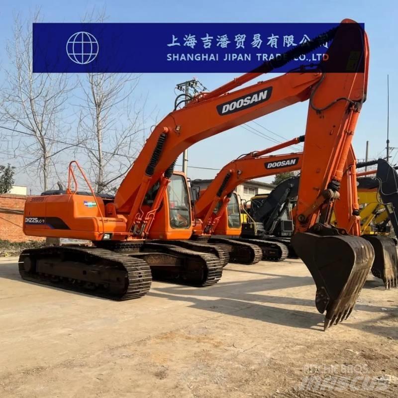 Doosan DH 225 LC-7 履帶式 挖土機/掘鑿機/挖掘機