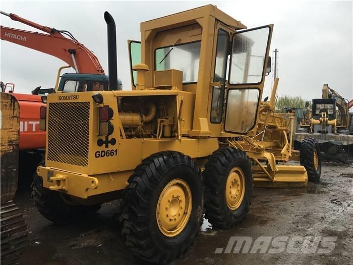 Komatsu GD 661 平土機