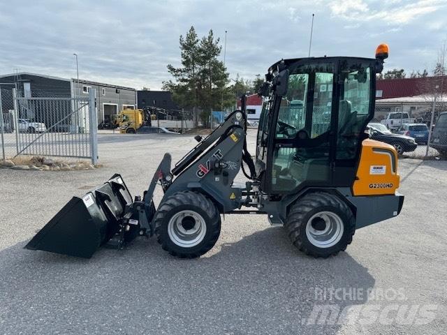 GiANT G2300 HD 小型裝載機