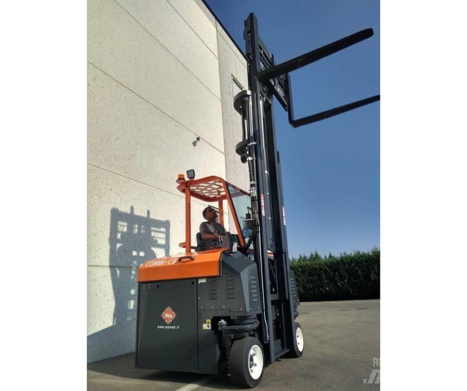 Combilift C3000CBE 窄巷道堆高機