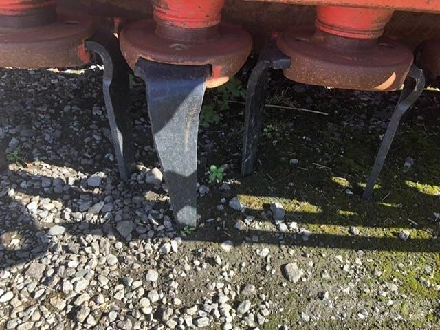 Kuhn HR 4030 動力耙和旋轉式耕耘機