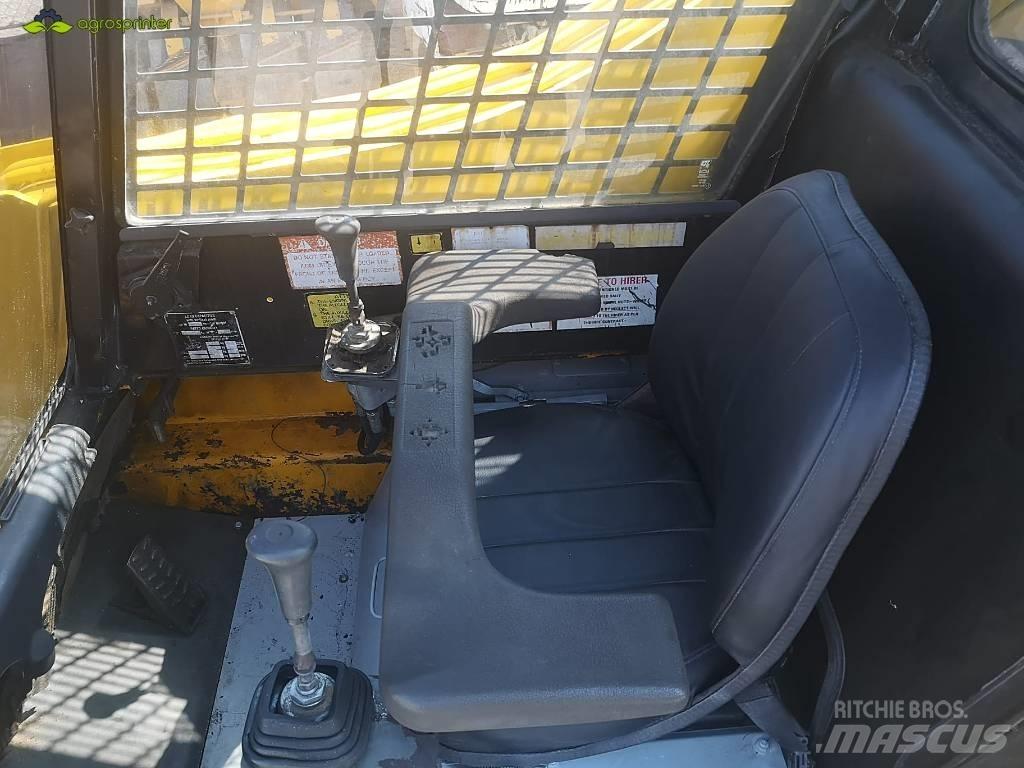 JCB 185 HB 滑移轉向裝載機