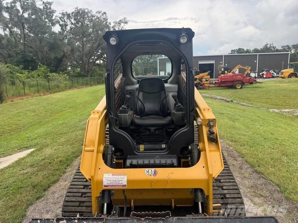 CAT 249 D3 滑移轉向裝載機