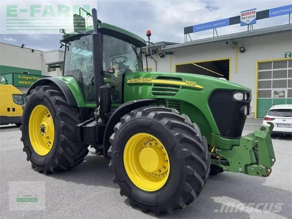 John Deere 7920 曳引機