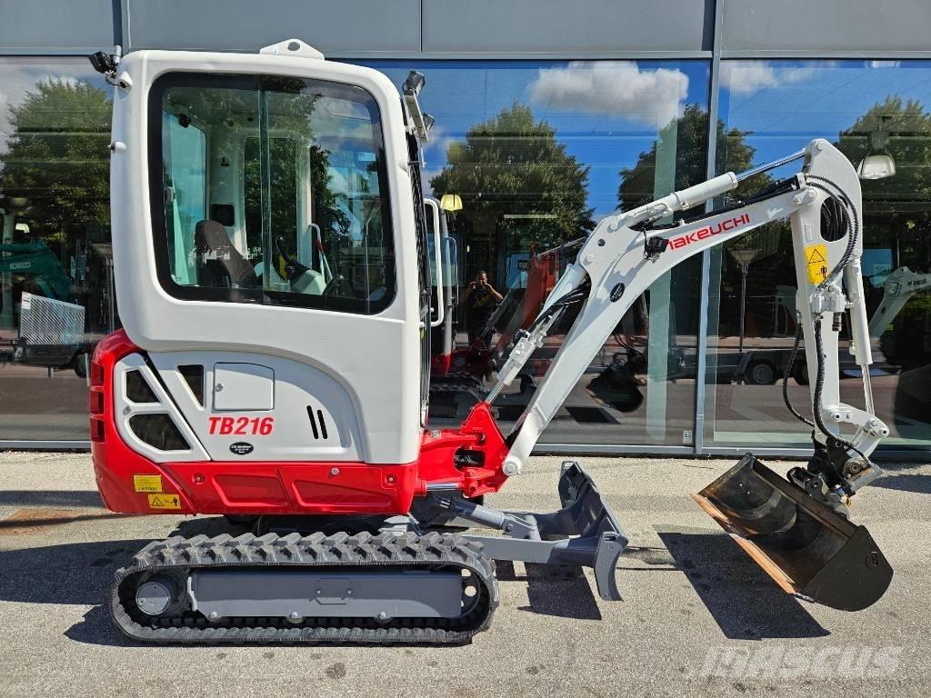 Takeuchi TB 216 小型挖土機/掘鑿機<7t(小型挖掘機)