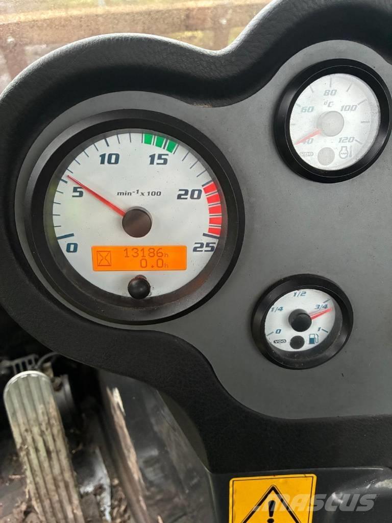  Pisten bully 600 工具車