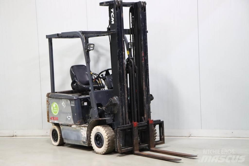 TCM FB25-7 電動堆高機